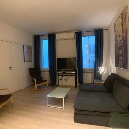 Clemenceau Palais * カンヌ